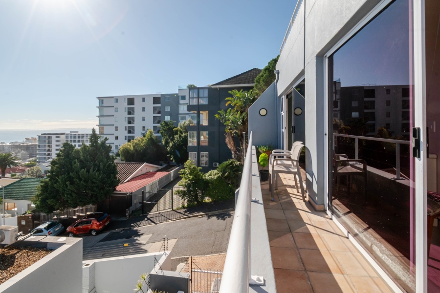 3 Bedroom Property for Sale in Sea Point Western Cape